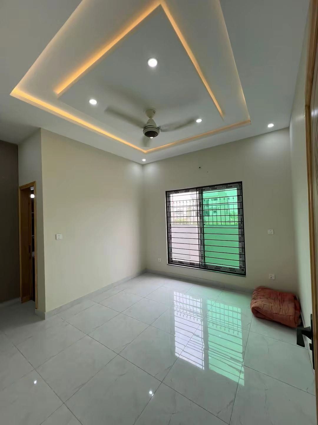 5 Marla House with Basement – Semi Furnished