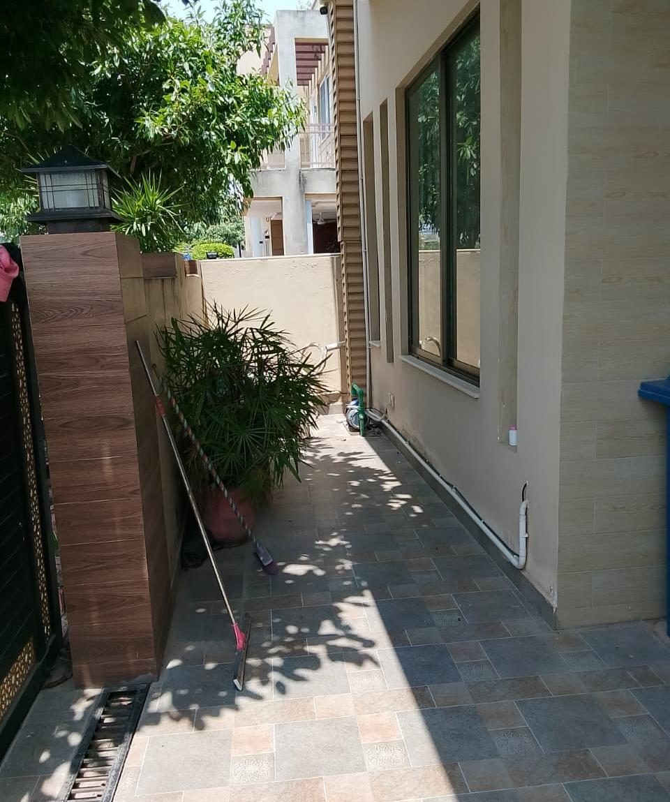 brand New 8 Marla complete house Available For Rent in reasonable price and prime location Bharia Enclave Islamabad sector N